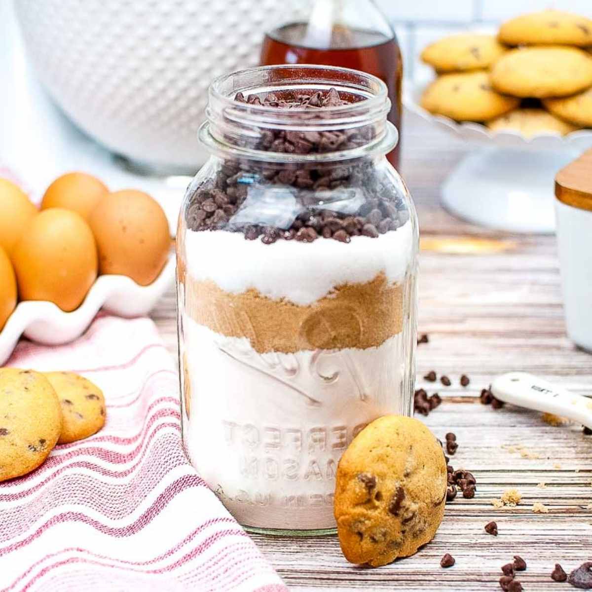 Small Glass Cookie Jar w/ Mini Chocolate Chip Cookies