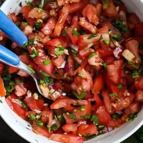 A bowl of fresh pico de gallo.